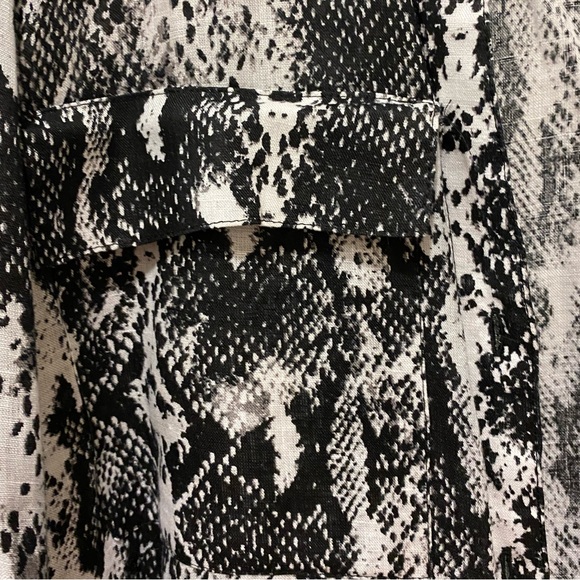 Calvin Klein Top - Picture 3 of 4